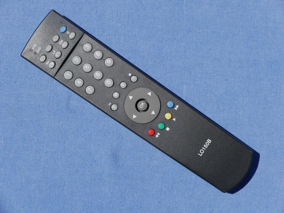 Ersatz-Fernbedienung für Loewe Control 100 TV, 200 VTR, 201 VTR und 300 DVD