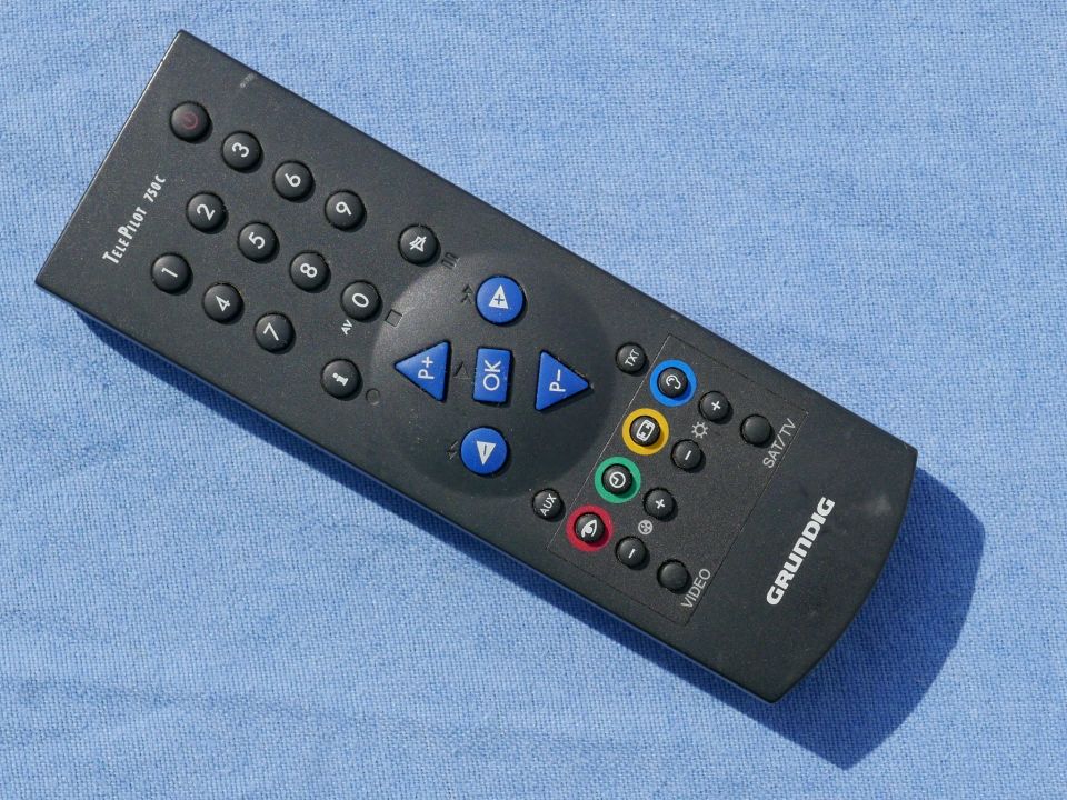 Fernbedienung Grundig Tele Pilot 750 C Schwarz Fernbedienung Grundig Tele Pilot 750 C Schwarz